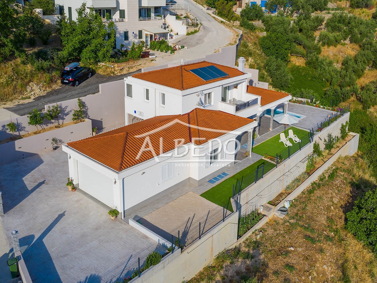 House For sale - SPLITSKO-DALMATINSKA MAKARSKA
