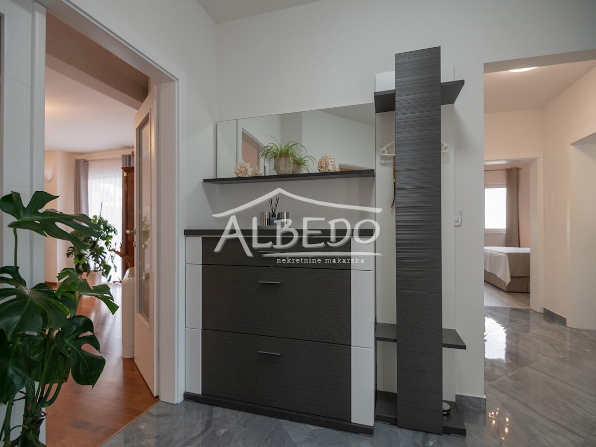 House For sale - SPLITSKO-DALMATINSKA MAKARSKA