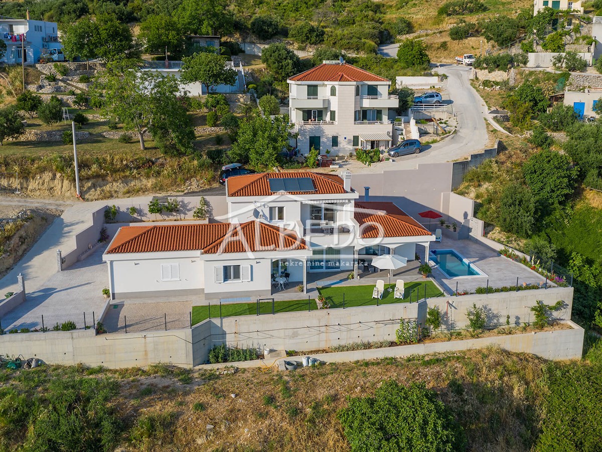 House For sale - SPLITSKO-DALMATINSKA MAKARSKA