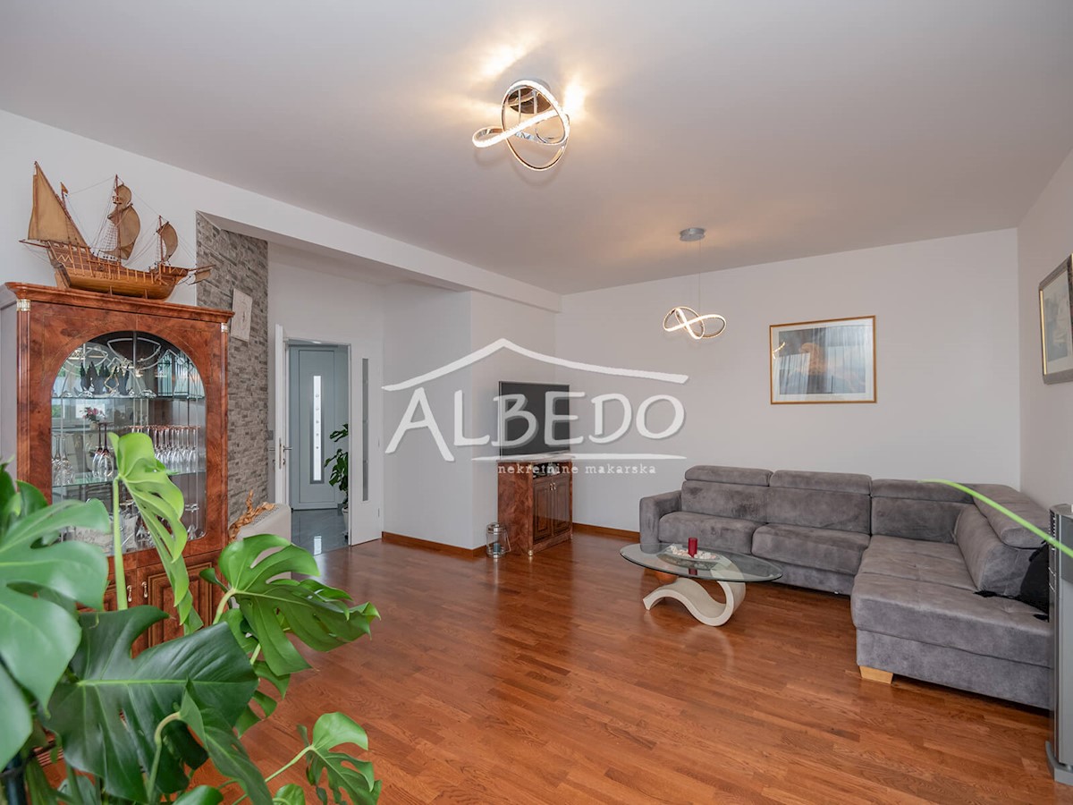 House For sale - SPLITSKO-DALMATINSKA MAKARSKA