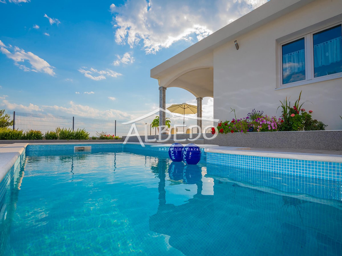 House For sale - SPLITSKO-DALMATINSKA MAKARSKA