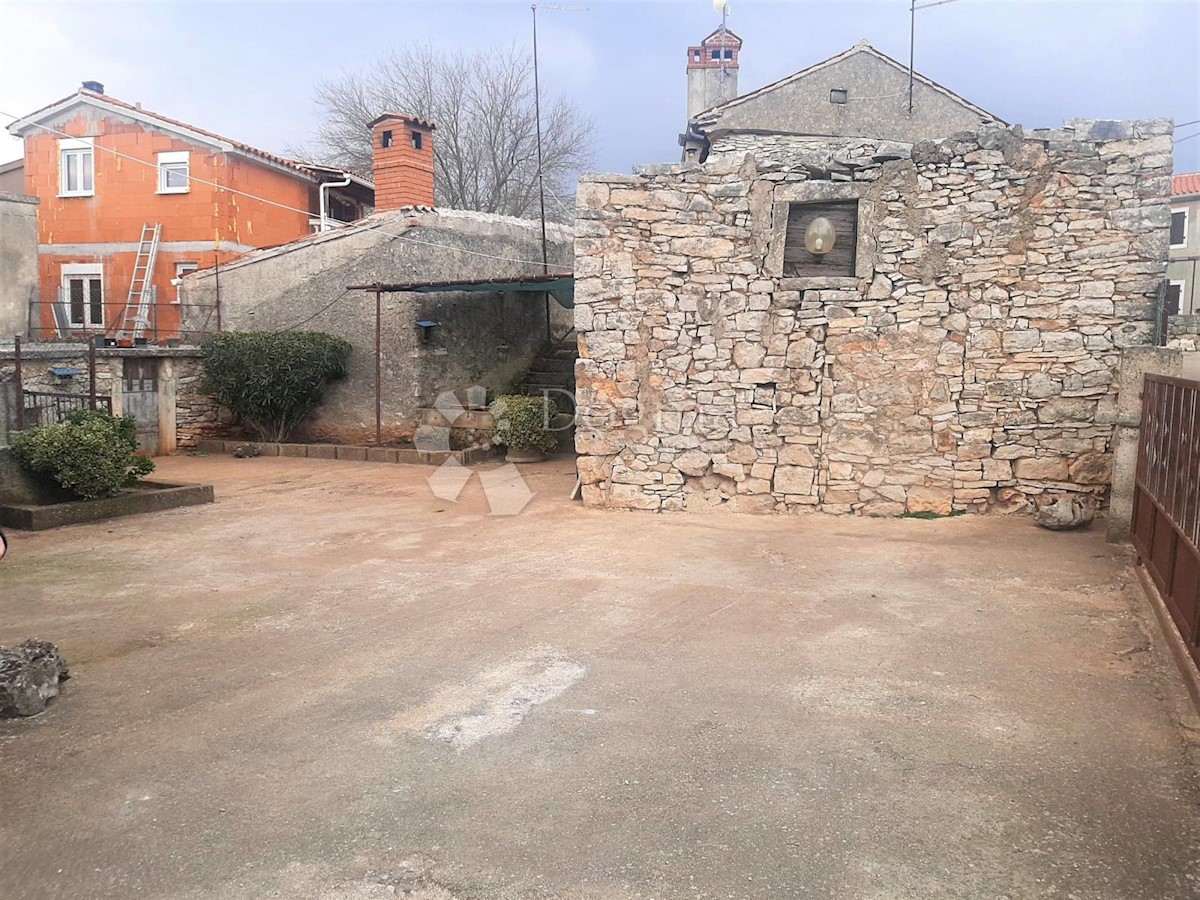 Kuća Na prodaju - ISTARSKA MARČANA