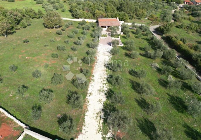 Kuća na prodaju 100 m² – Peruški
