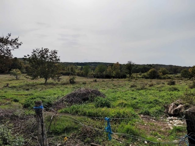 Działka na sprzedaż 1450 m² – Fuškulin