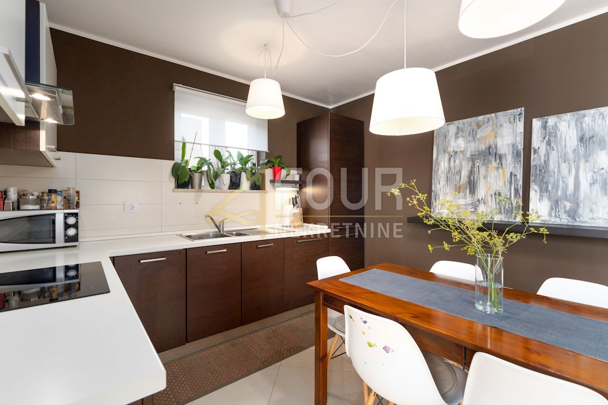 Flat For sale - ISTARSKA NOVIGRAD