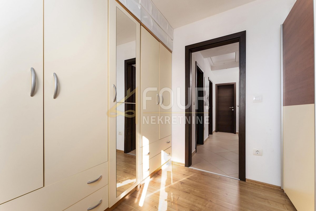 Flat For sale - ISTARSKA NOVIGRAD