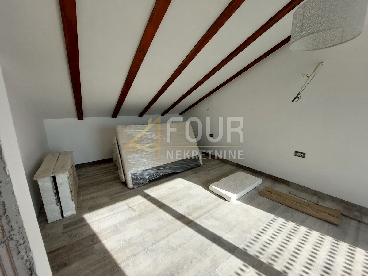 Flat For sale - PRIMORSKO-GORANSKA KASTAV