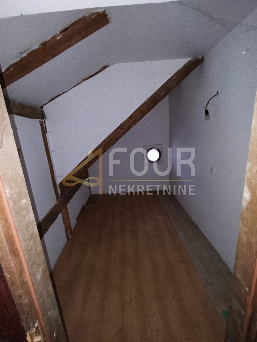 Flat For sale - PRIMORSKO-GORANSKA ČABAR