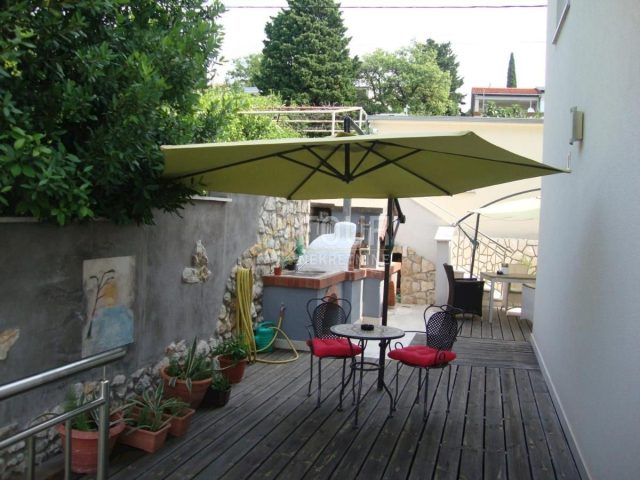 Hiša Na predaj - Primorsko-goranska Novi Vinodolski - foto 3/9