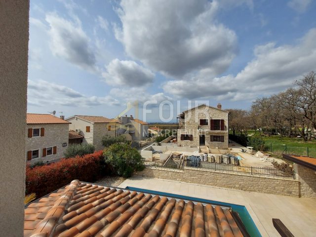 Casa in vendita 180 m² – Baderna