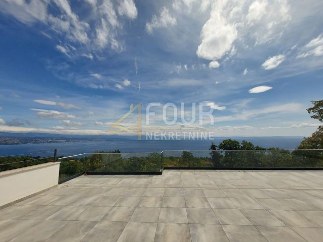 Casa in vendita 400 m² – Lovran