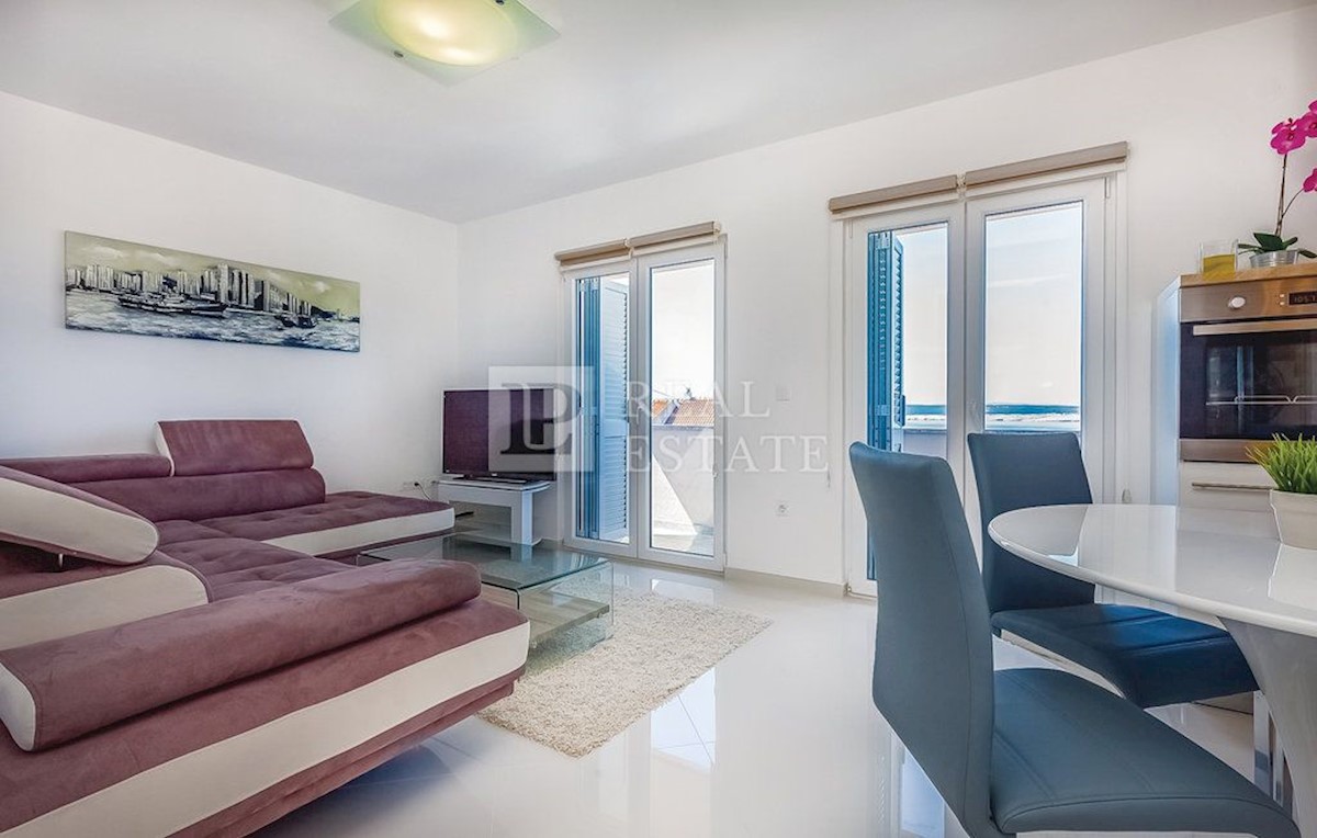 Flat For sale - PRIMORSKO-GORANSKA CRIKVENICA