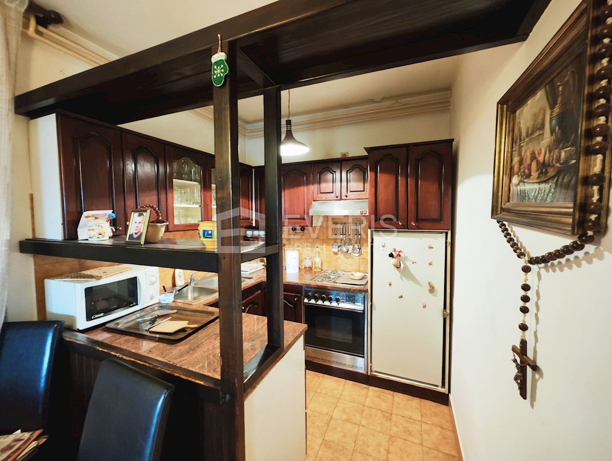 House For sale - PRIMORSKO-GORANSKA LOVRAN