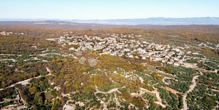 Terreno in vendita 2960 m² – Krk