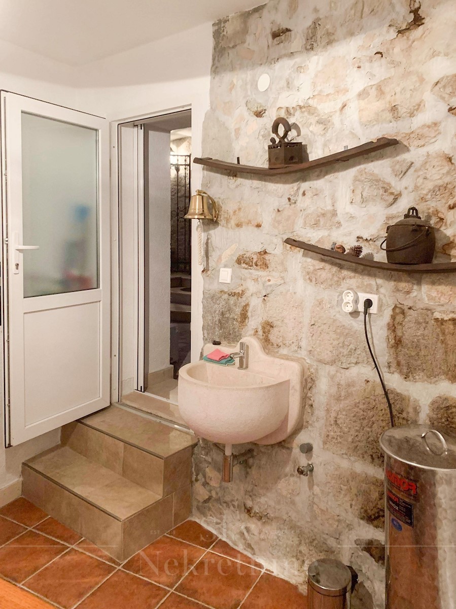 Casa In vendita - DUBROVAČKO-NERETVANSKA KORČULA