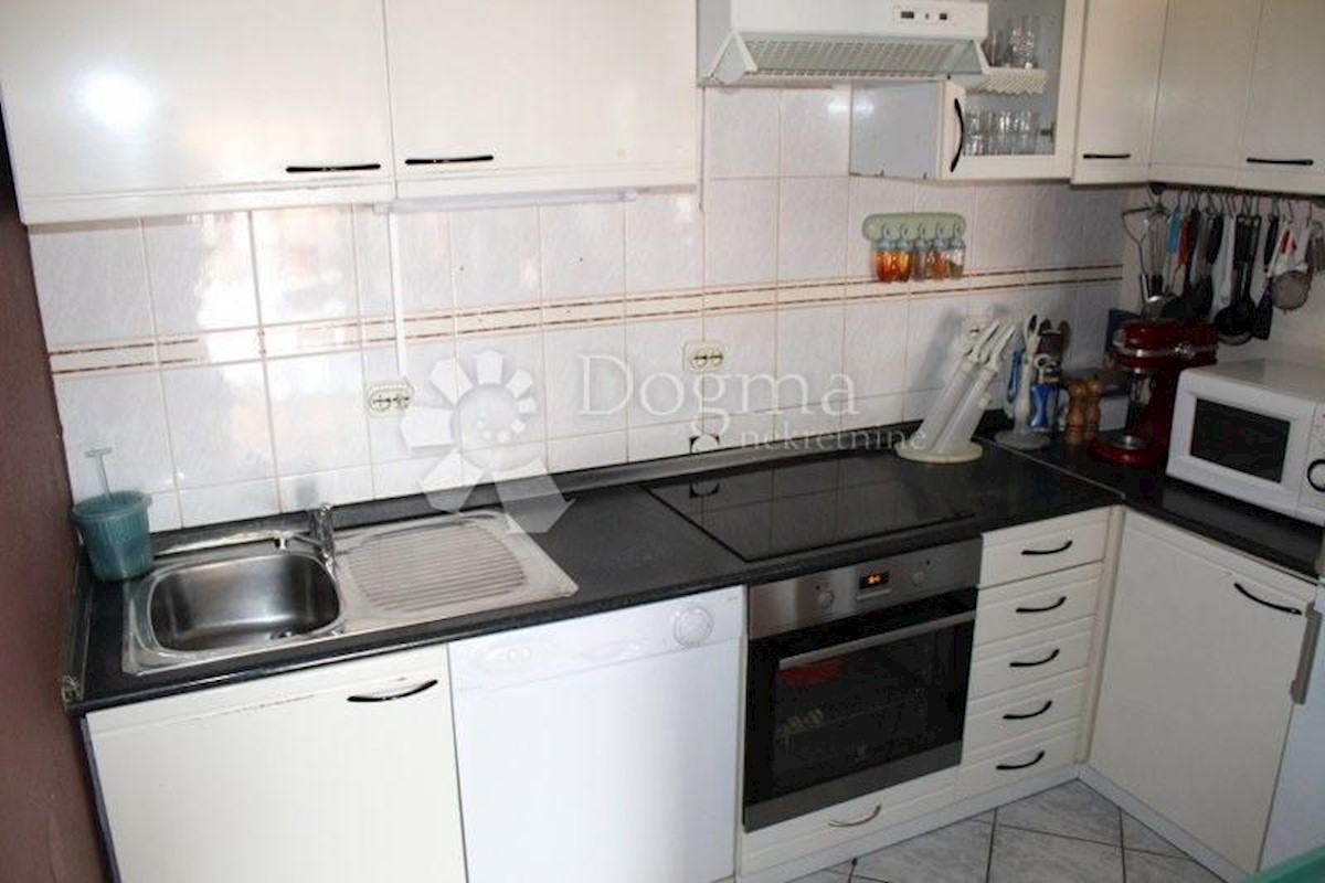 Apartment Zu verkaufen - SPLITSKO-DALMATINSKA MAKARSKA