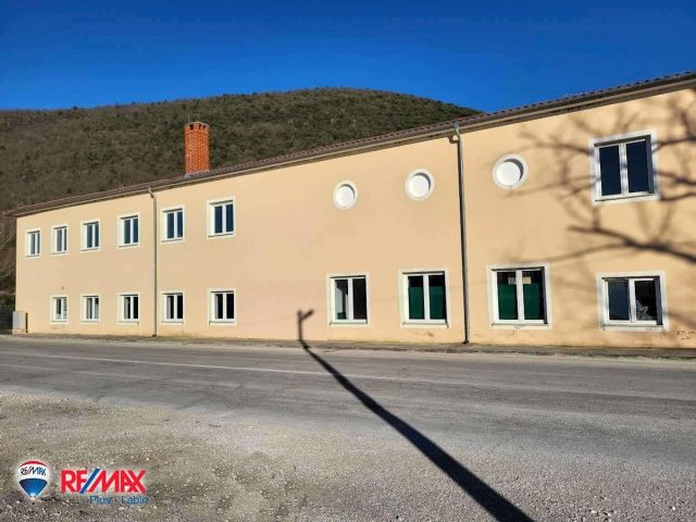 Poslovni prostori Naprodaj - Istarska Labin - foto 2/5
