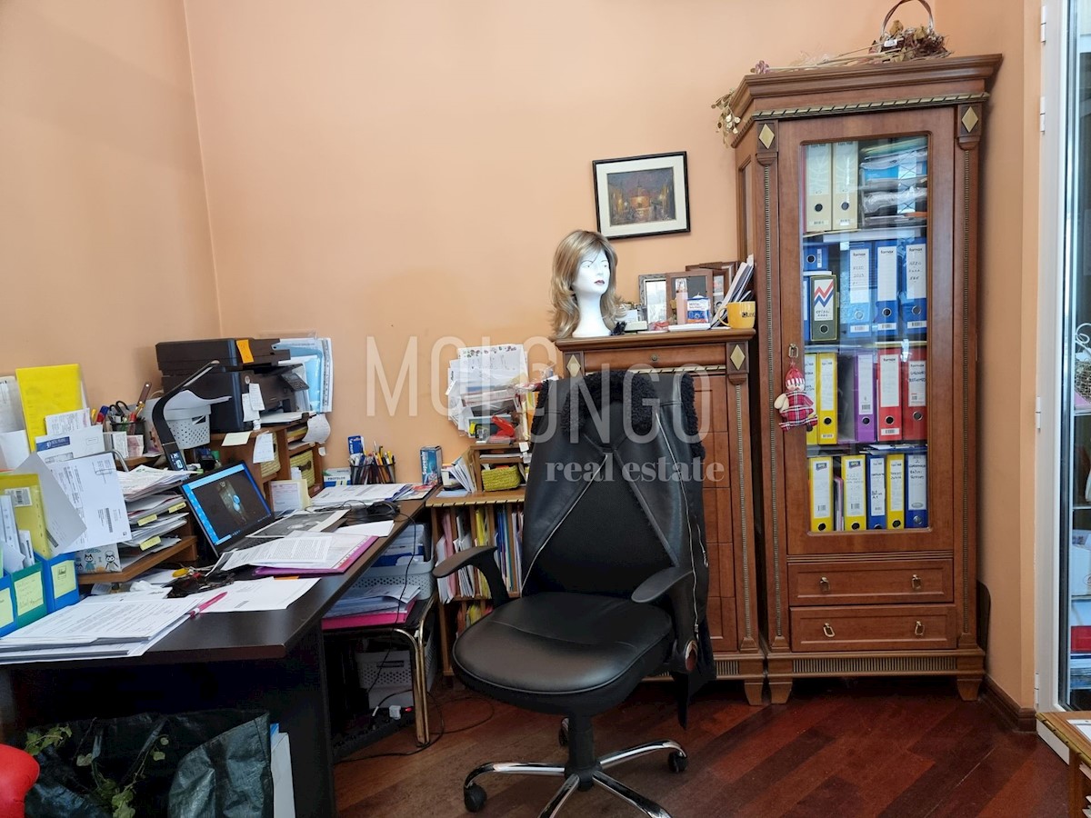 Business premises For rent - PRIMORSKO-GORANSKA RIJEKA