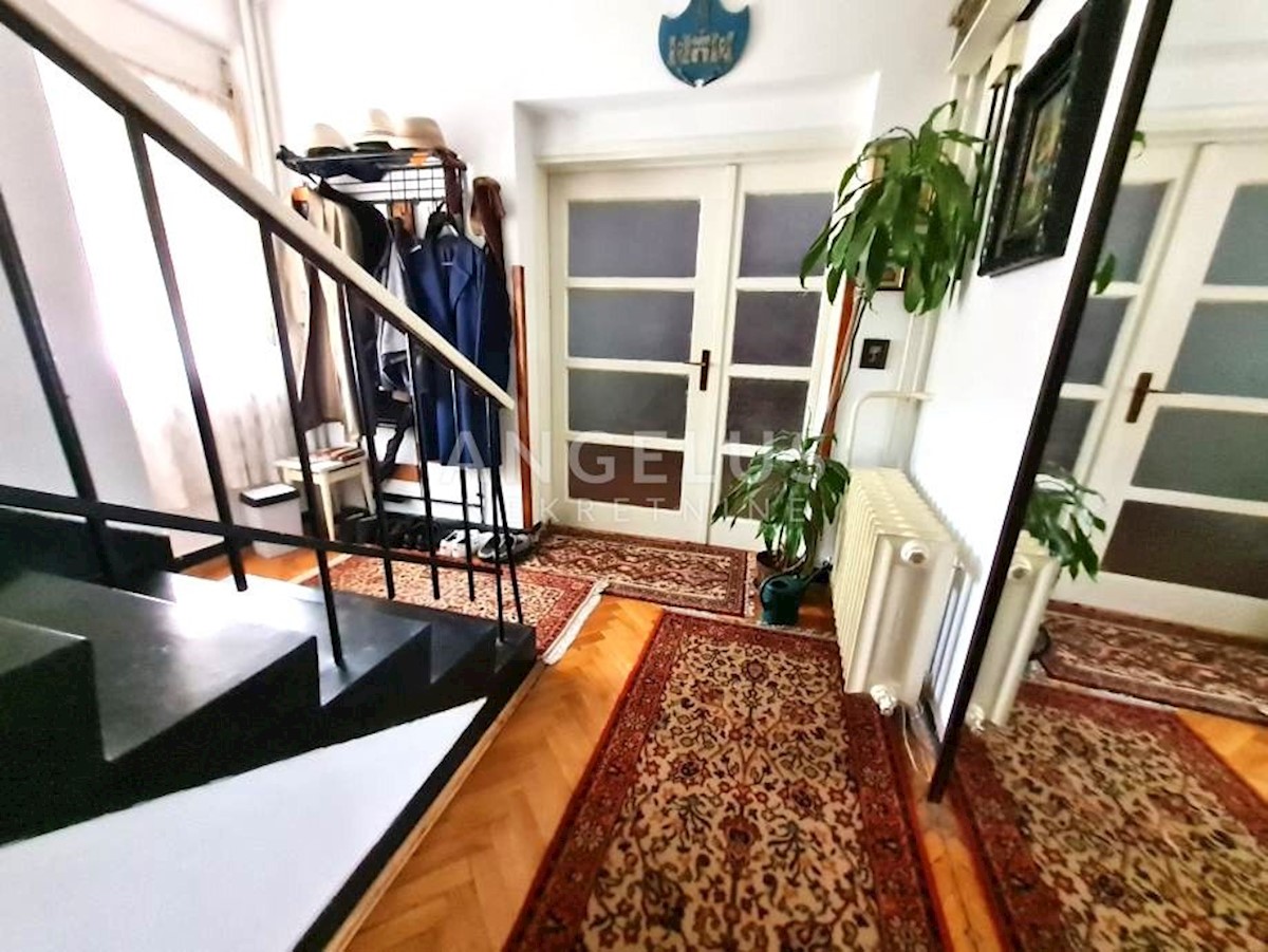 Maison À vendre - GRAD ZAGREB ZAGREB