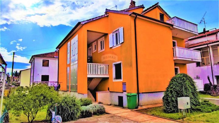 Hiša na predaj 357 m² – Umag