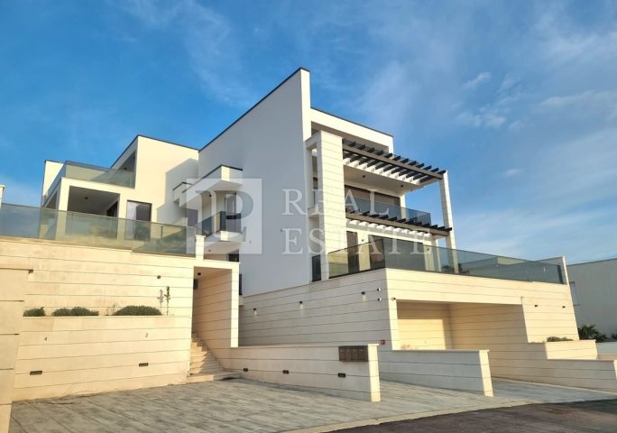Apartmán na prodej 170 m² – Crikvenica