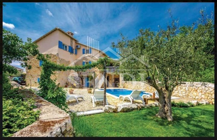 House for sale 170 m² – Polje