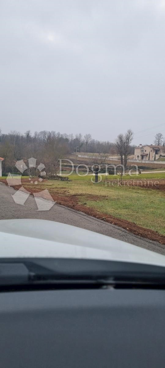 Parcela Naprodaj - ISTARSKA SVETI PETAR U ŠUMI