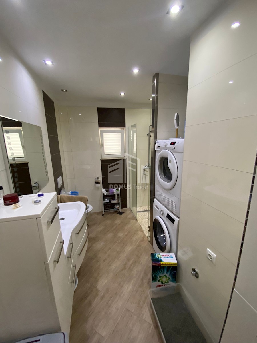 Apartmán Na prodej - SPLITSKO-DALMATINSKA SOLIN