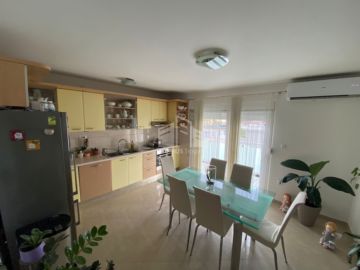 Apartmán Na prodej - SPLITSKO-DALMATINSKA SOLIN