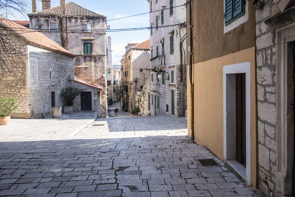 Locaux commerciaux À louer ŠIBENIK