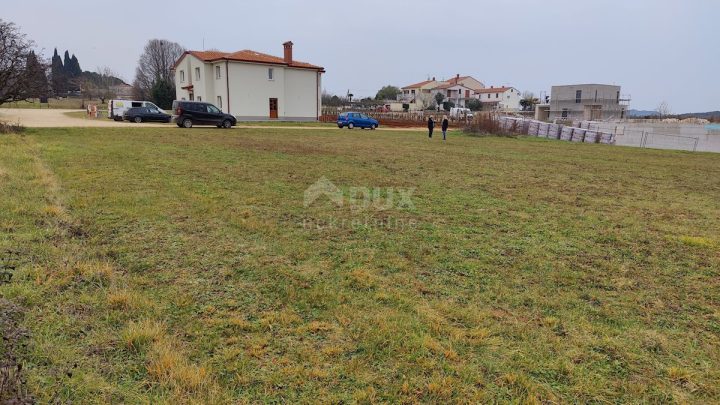 Pozemok na predaj 616 m² – Poreč