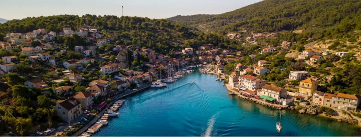 Land for sale 2390 m² – Stomorska