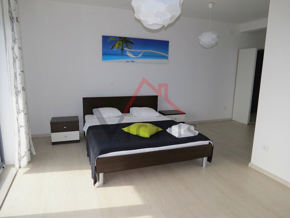 Kuća Na prodaju - PRIMORSKO-GORANSKA CRIKVENICA