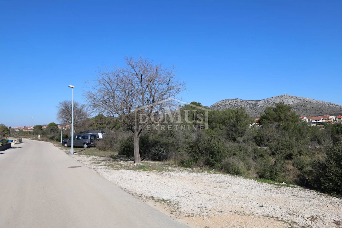 Land For sale - ŠIBENSKO-KNINSKA ŠIBENIK