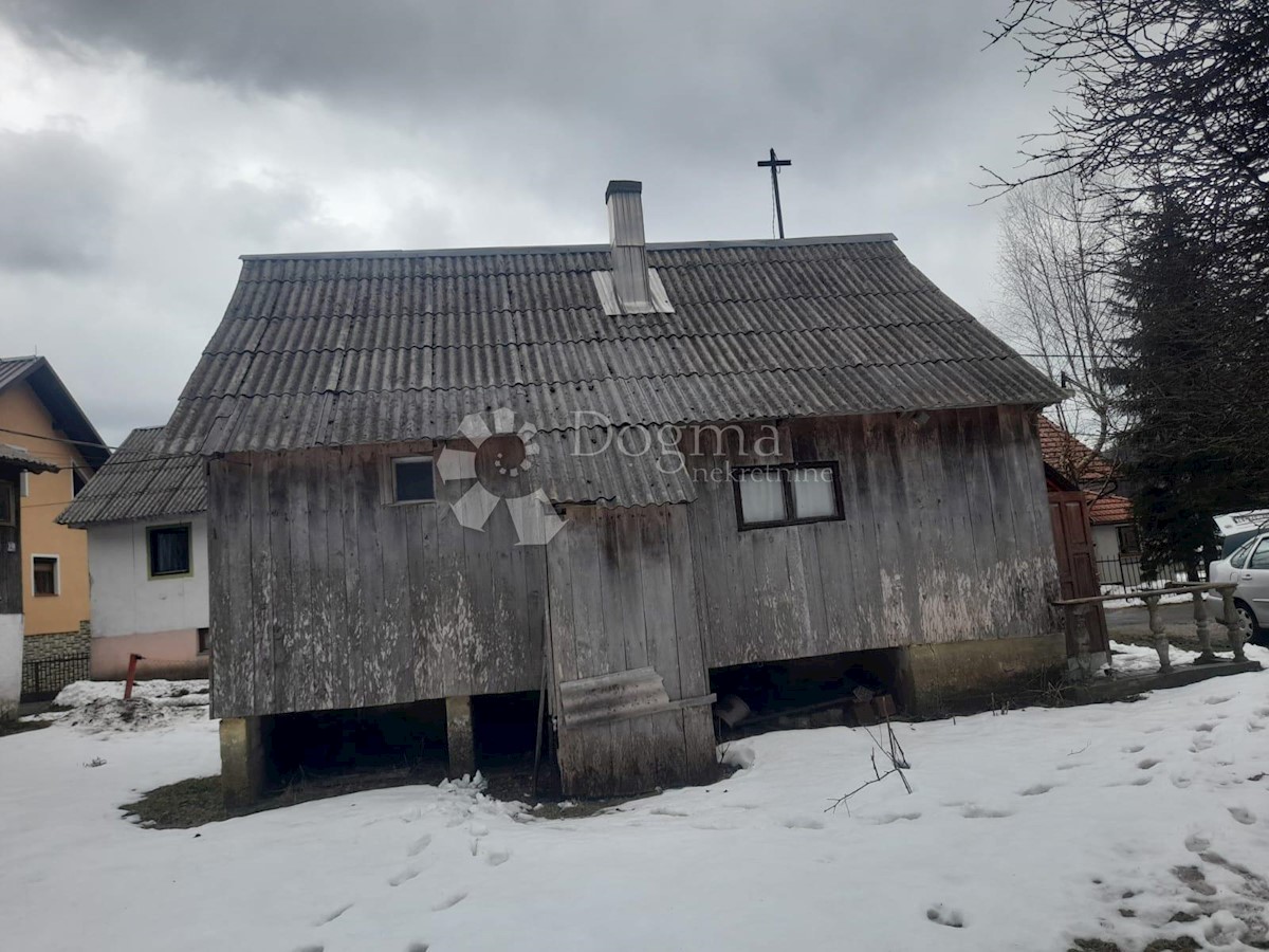 Kuća Na prodaju - KARLOVAČKA OGULIN