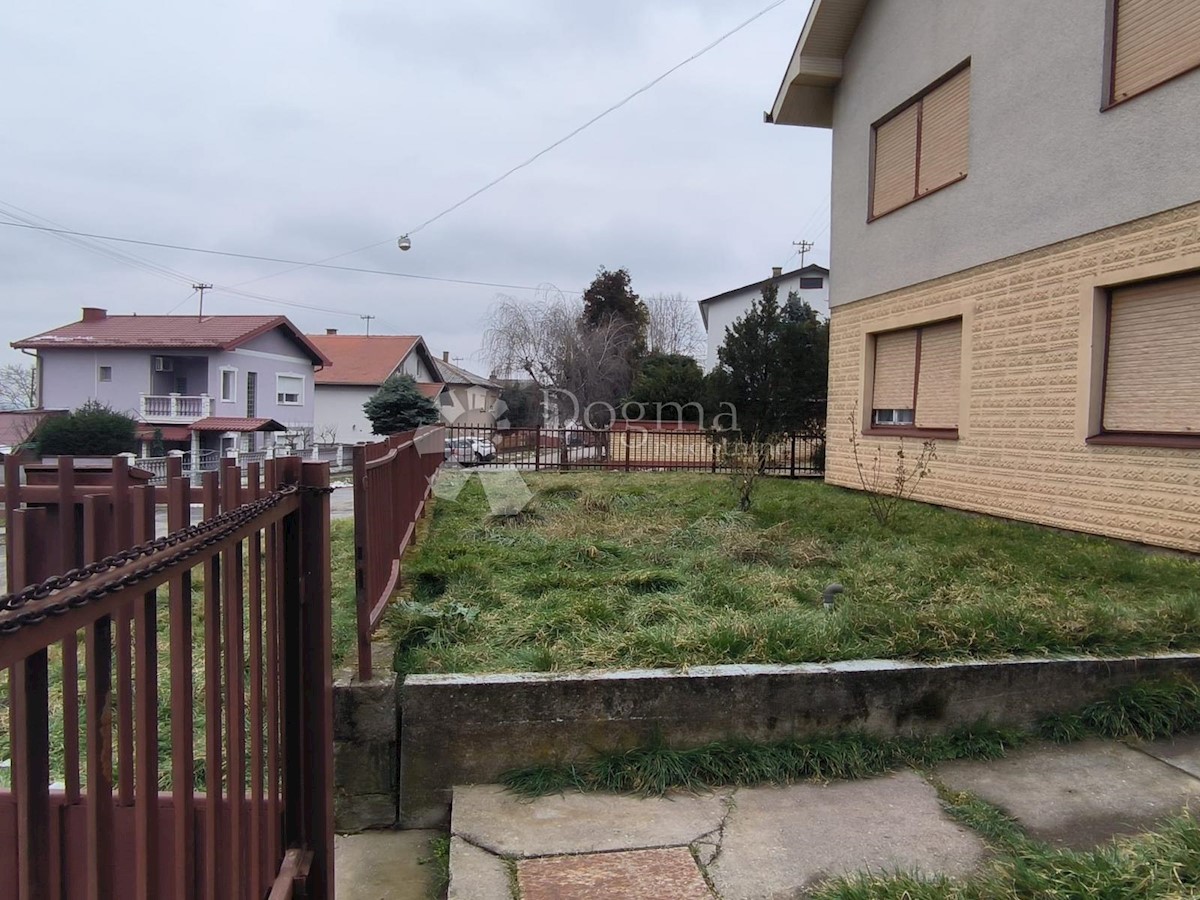 Casa In vendita - OSJEČKO-BARANJSKA BELI MANASTIR