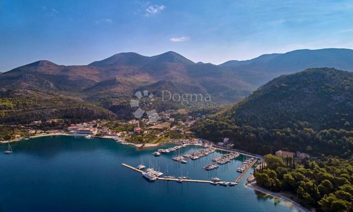 Zemljište na prodaju 726 m² – Slano