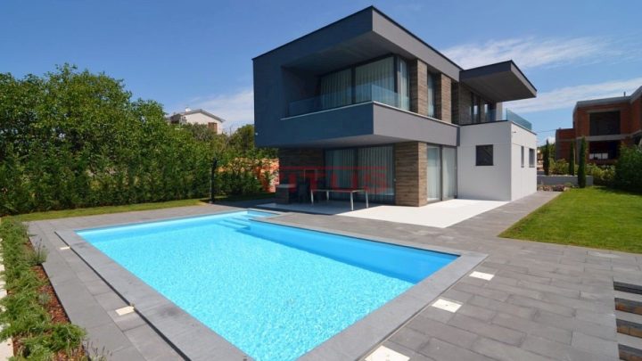 Casa in vendita 121 m² – Krk