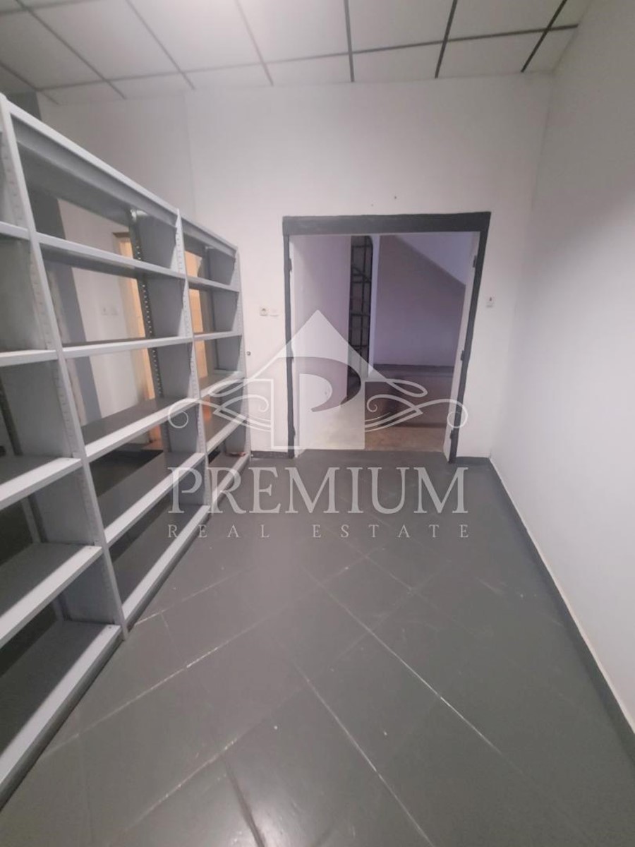 Business premises For sale - PRIMORSKO-GORANSKA RIJEKA