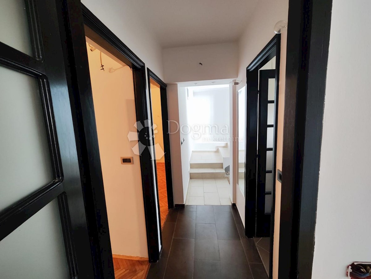 Apartment Zu verkaufen - ŠIBENSKO-KNINSKA ŠIBENIK