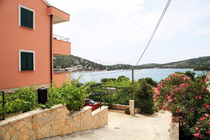 Apartmán na predaj 175 m² – Tisno