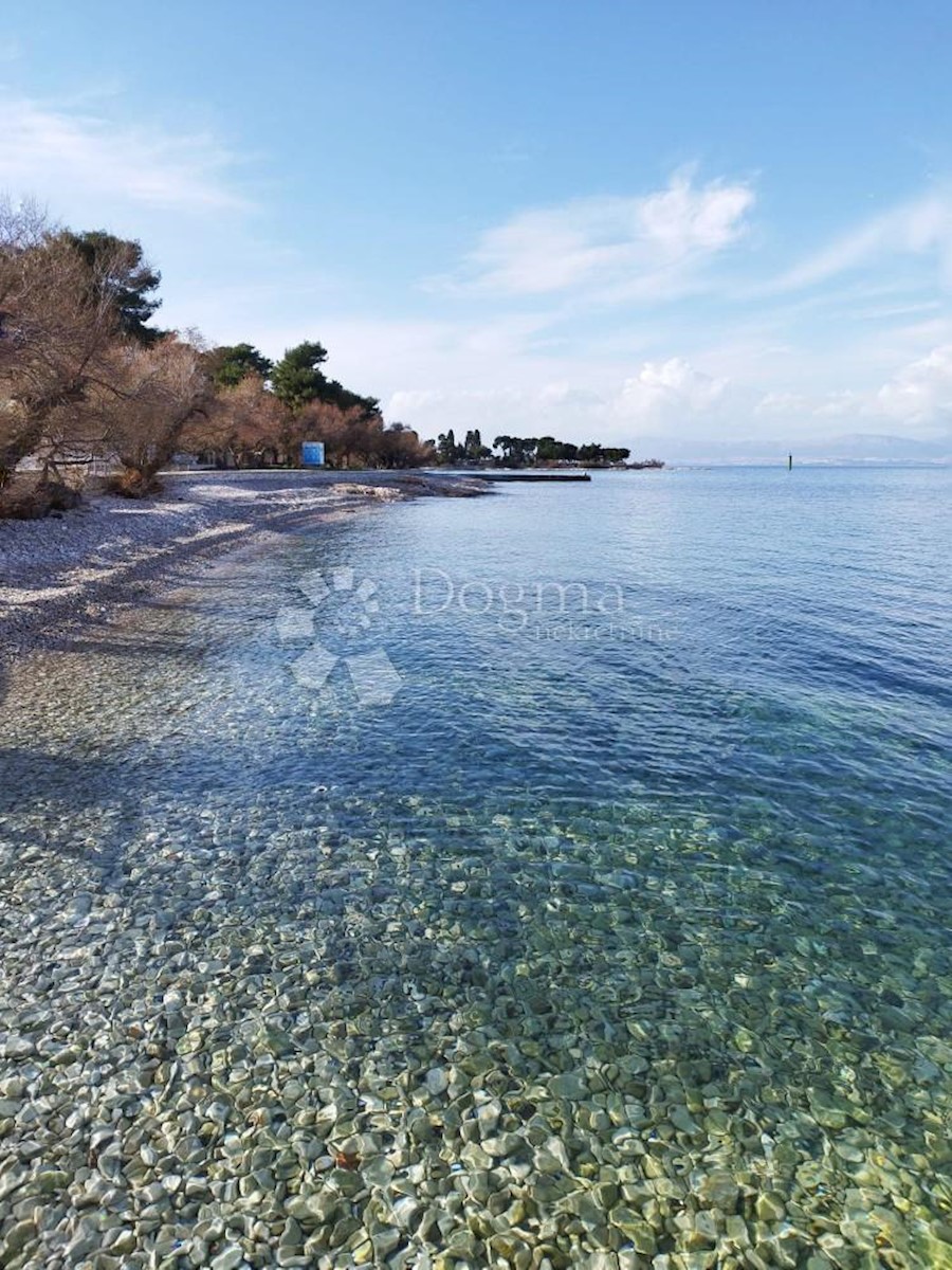 Flat For sale - SPLITSKO-DALMATINSKA BRAČ