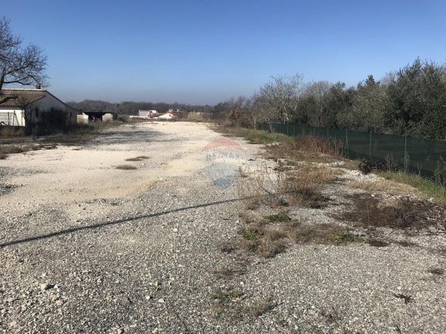 Pozemek na prodej 1827 m² – Loborika