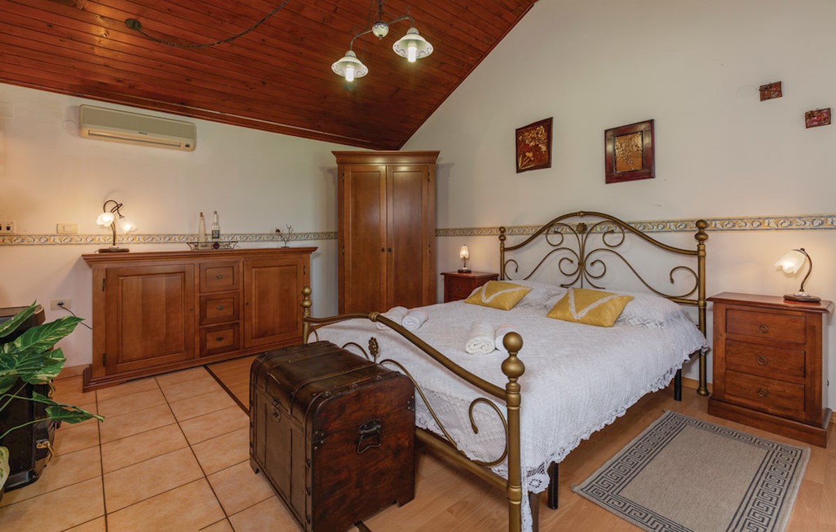 House For sale - ISTARSKA MARČANA