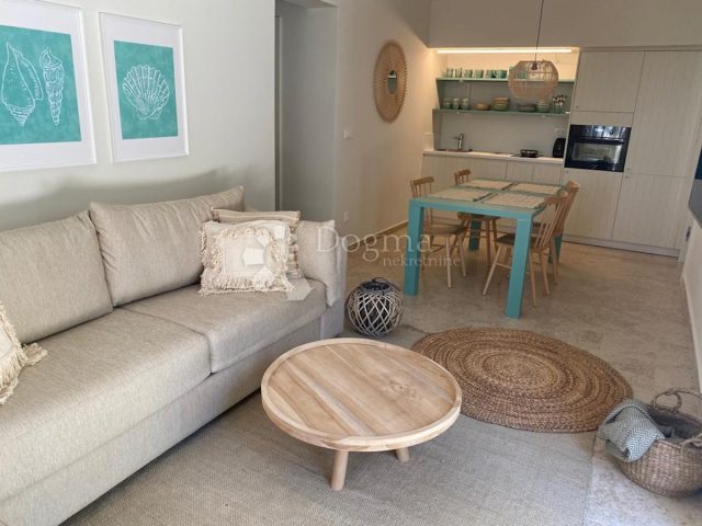 Flat for sale 48 m² – Kukljica