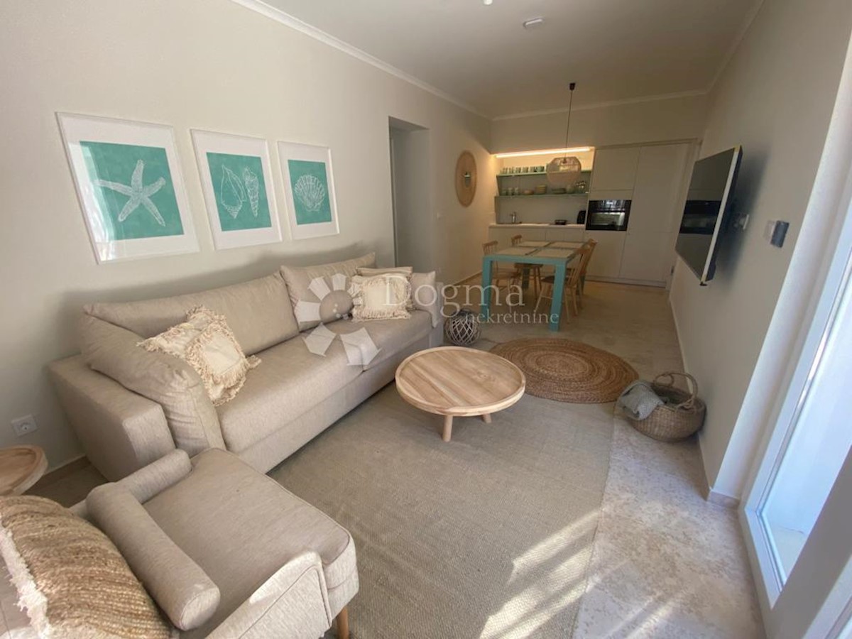 Flat For sale - ZADARSKA UGLJAN