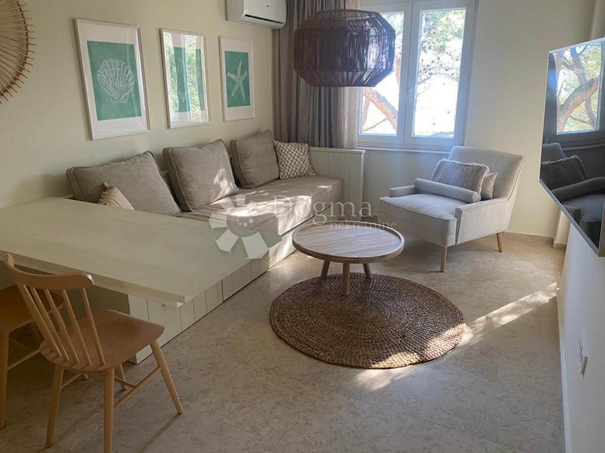 Flat For sale - ZADARSKA UGLJAN
