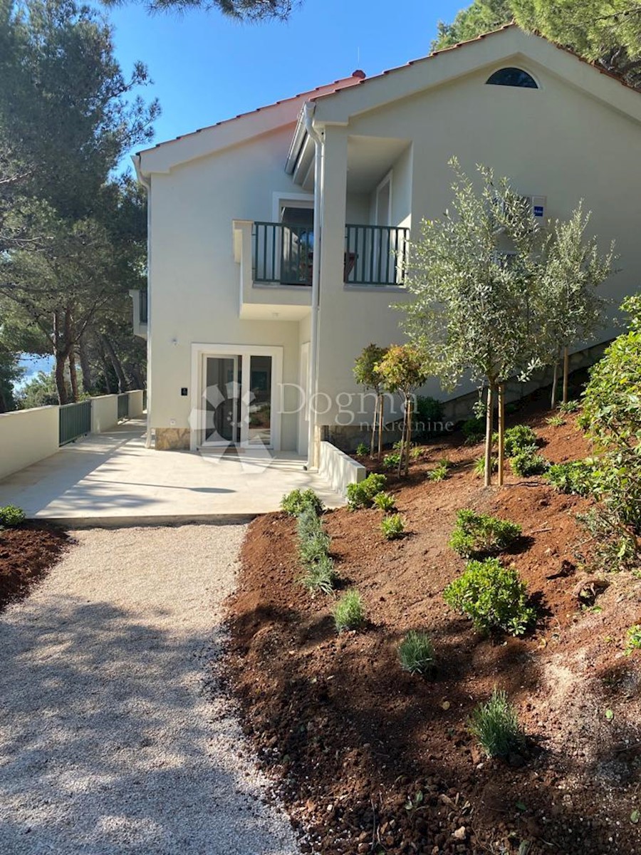 Flat For sale - ZADARSKA UGLJAN