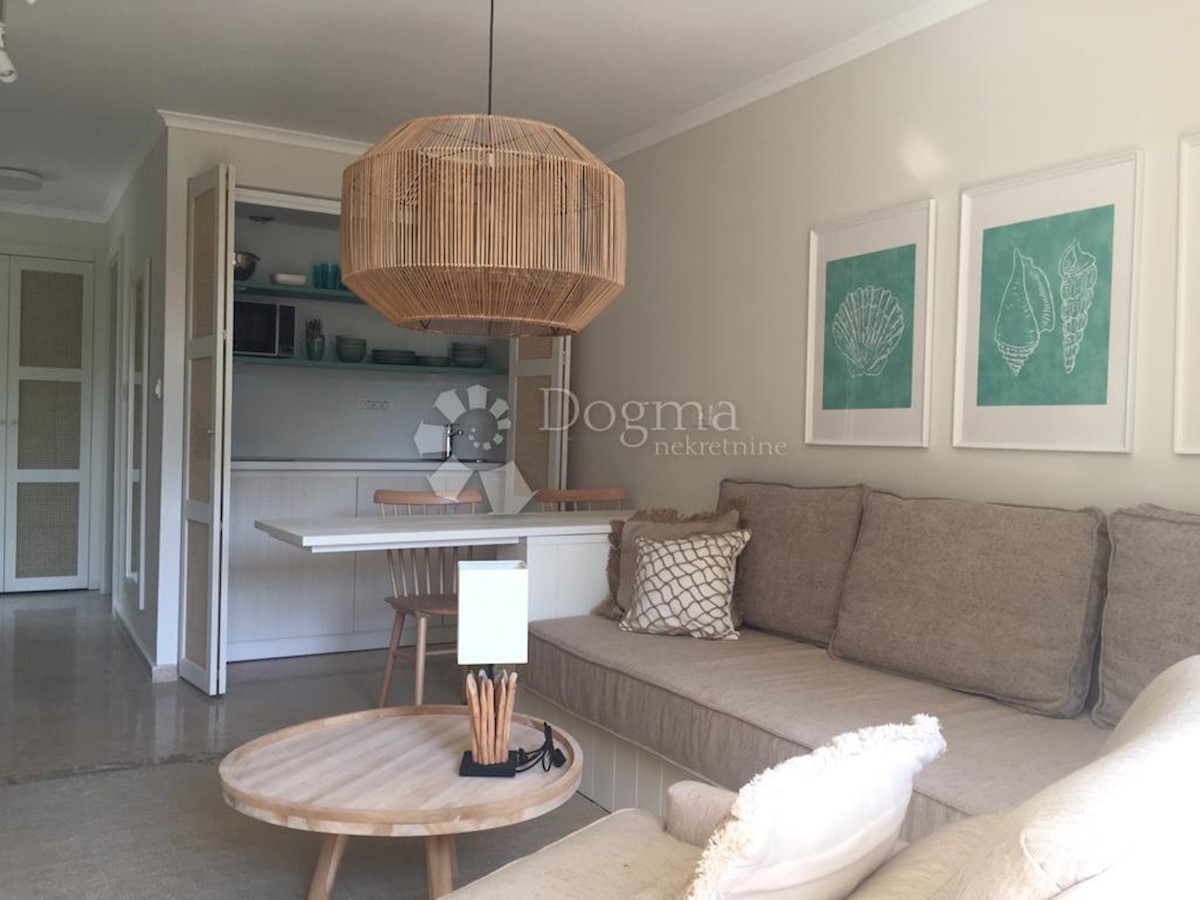 Flat For sale - ZADARSKA UGLJAN
