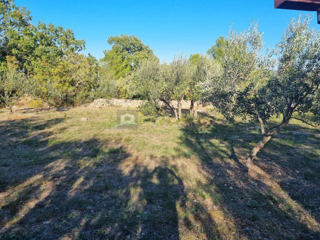 Parcela na predaj 421 m² – Bilice